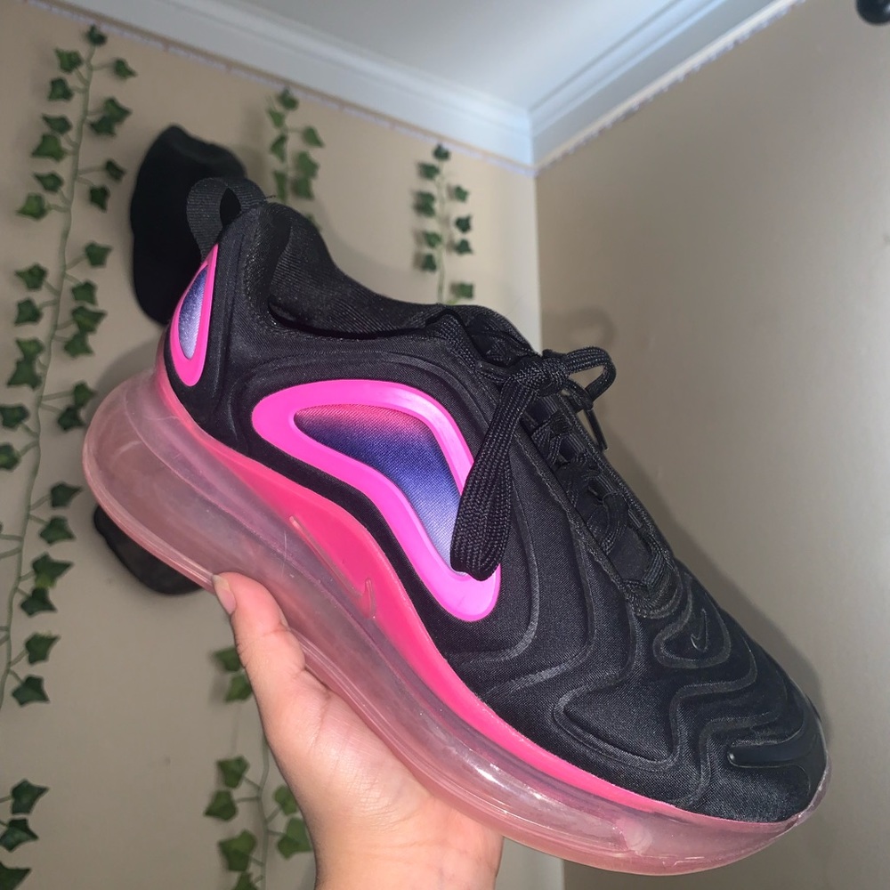 SOLD‼️‼️DO NOT BUY-Nike woman’s sneakers💗